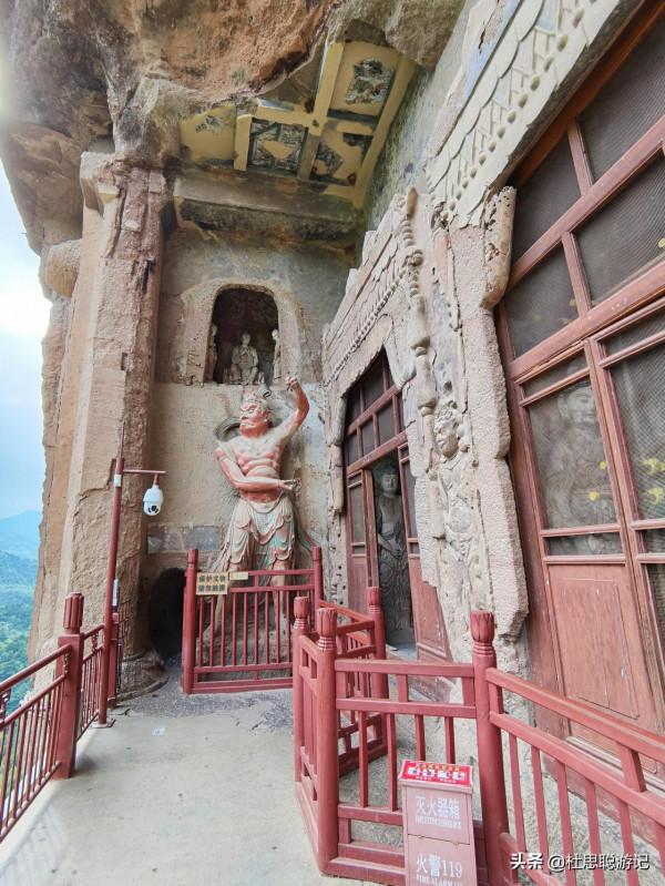 漢EV自駕甘肅,探訪中國四大石窟之一的麥積山石窟,震撼 漢EV自駕甘肅,探訪中國四大石窟之一的麥積山石窟,震撼