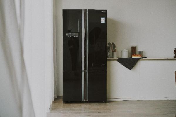 高質量人群的智慧之選，日立R-FBF590GC冰箱實用測評