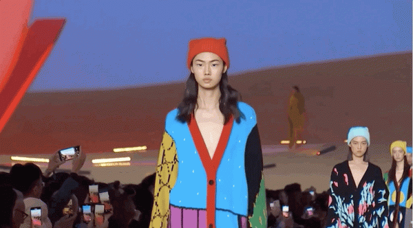 劉雯在這上了13年的班兒，這個國產品牌真爭氣