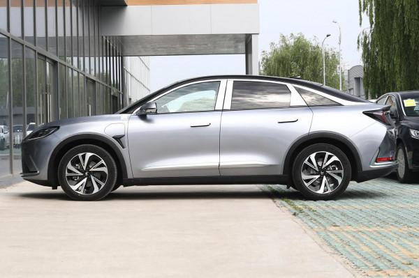 售價25.19-34.49萬，極狐阿爾法S四款配置如何選？