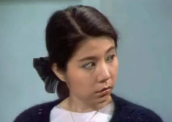 1993年黃家駒去世,前女友林楚麒以未亡人身份守夜,她現在如何了 1993年黃家駒去世,前女友林楚麒以未亡人身份守夜,她現在如何了