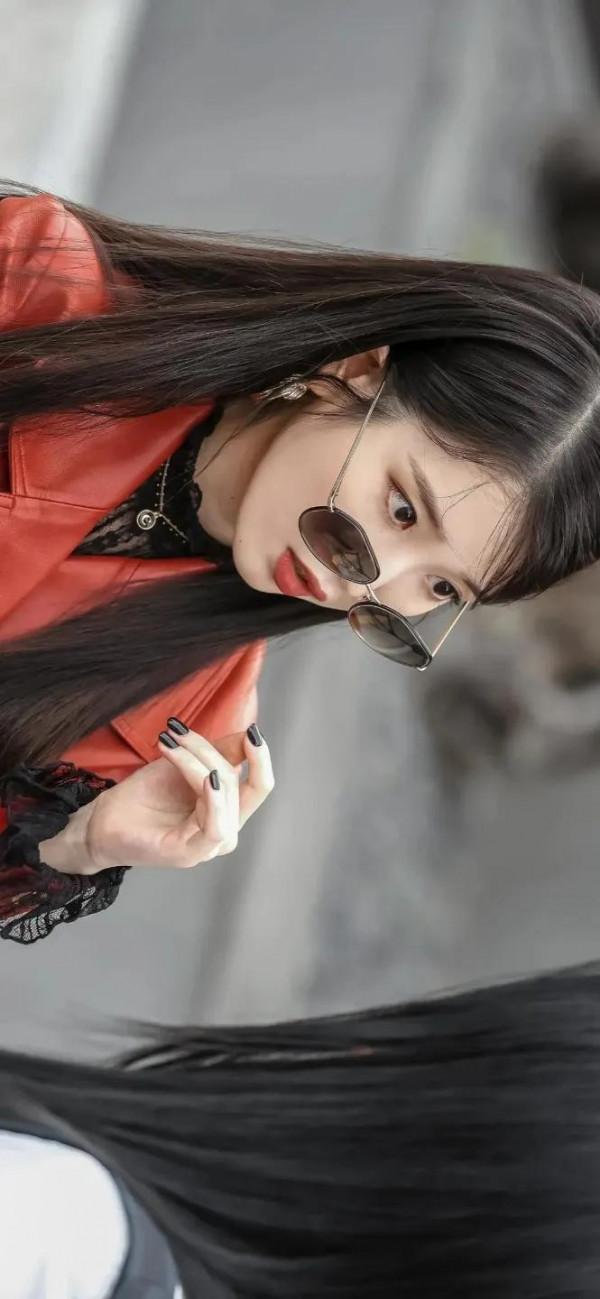 IU李智恩 全面屏桌布