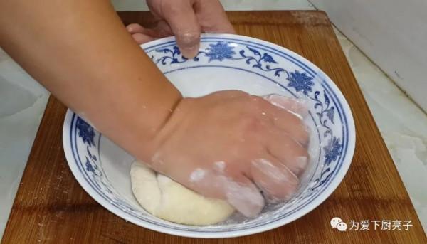 麵粉不要炸油條了,學會一種新吃法,吃著焦脆香甜,比糕點餅乾香 麵粉不要炸油條了,學會一種新吃法,吃著焦脆香甜,比糕點餅乾香