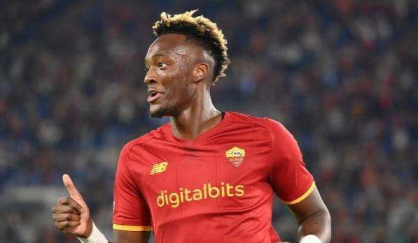 德塞利讚揚韋勒圖適應新體系,穆帥打造“黑白雙煞”的效果初顯 德塞利讚揚韋勒圖適應新體系,穆帥打造“黑白雙煞”的效果初顯