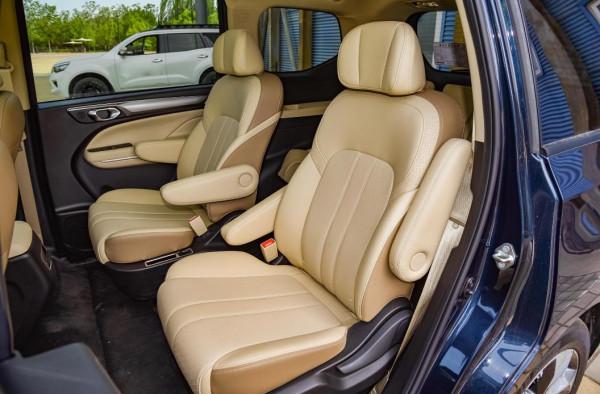 買車最終繞不開轎車、SUV、MPV，這三款價格15萬左右，省油還實用