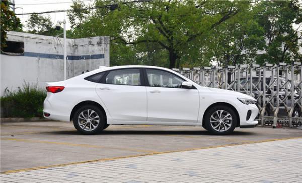 別克威朗Pro外觀漂亮，搭載184馬力發動機，作為家用怎麼樣