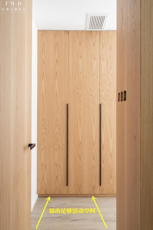 臥室一堵實心牆，阻礙我家裝衣櫃，還好我機智，雙面佈局非常實用