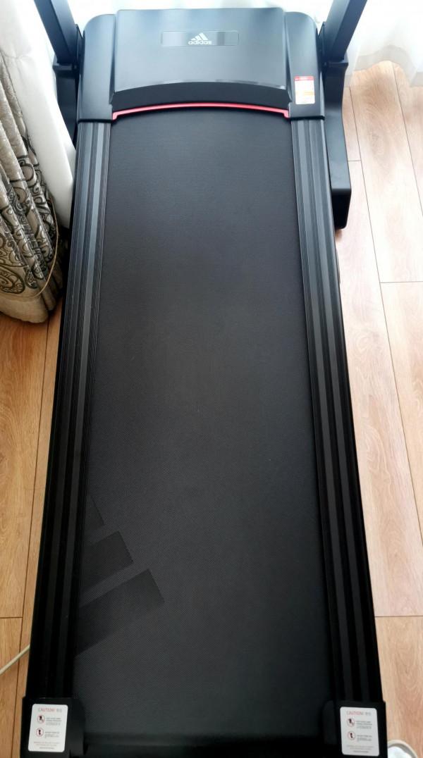 終於可以不用在寒風中跑步了-ADIDAS跑步機T-19i使用體驗
