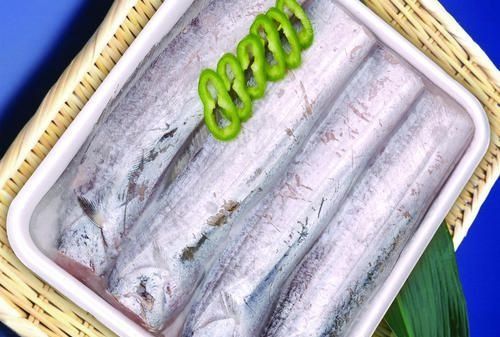 帶魚皮越白越有營養?吃魚眼能明目?很多人對此毫不知情 帶魚皮越白越有營養?吃魚眼能明目?很多人對此毫不知情