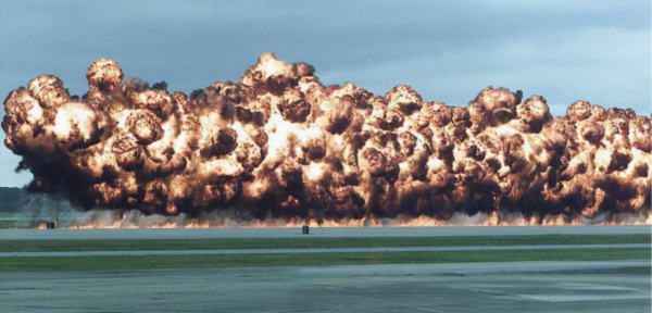 比白磷彈恐怖千倍的炸彈,一旦沾上死是最大的解脫,到底有多恐怖 比白磷彈恐怖千倍的炸彈,一旦沾上死是最大的解脫,到底有多恐怖