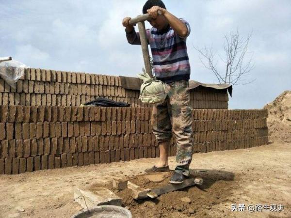 西北人為什麼把土坯叫做胡基?用它來蓋房子,與“胡人”沒有關係 西北人為什麼把土坯叫做胡基?用它來蓋房子,與“胡人”沒有關係