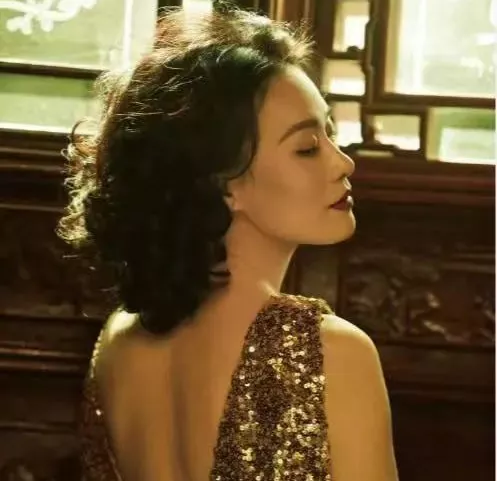 “海上花”鄔君梅,被日本巨星拋棄,嫁二婚老公,55歲被寵成公主 “海上花”鄔君梅,被日本巨星拋棄,嫁二婚老公,55歲被寵成公主