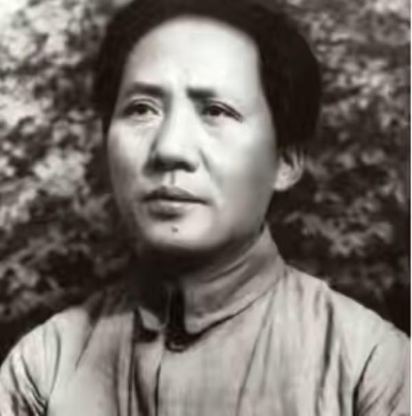 毛澤東面對30萬敵人圍剿，卻下令部隊原地睡覺3天，有何計謀？