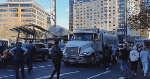 悉尼火車站陷入混亂，司機大罷工，多條華人區線路延遲、取消