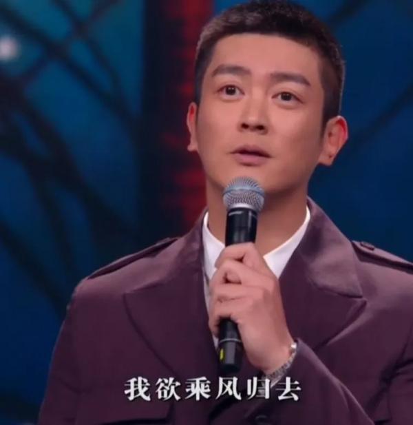 大灣區晚會群星爭奇鬥豔:王菲穿白裙如仙女,趙麗穎素色裙顯身材 大灣區晚會群星爭奇鬥豔:王菲穿白裙如仙女,趙麗穎素色裙顯身材