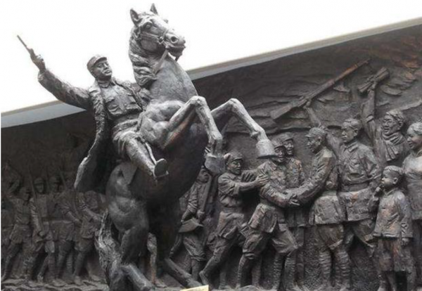 新四軍產的香菸“飛馬”有多受歡迎？敵佔區排長隊，能用煙換情報