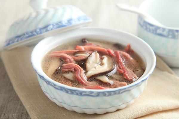 仙人掌根燉豬肚治長期胃酸過多胃痛