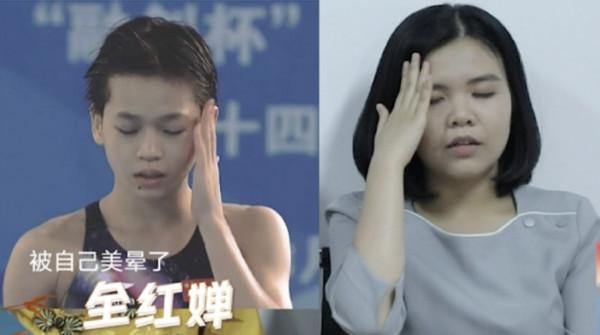 口碑和作品俱佳的導演是嬋妹的迷弟，半蹲下來激動和嬋妹拍照留念