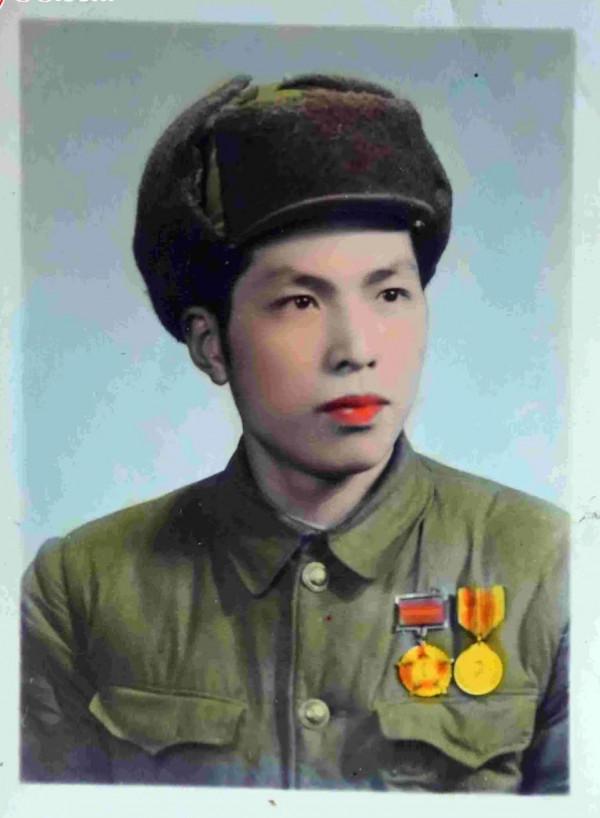 建國初期的共和國軍人：一組上色老照片，重溫那段激情燃燒的歲月