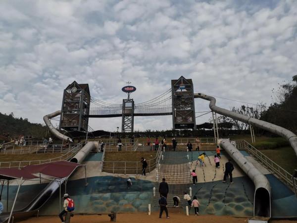 貝拉小鎮一日遊 貝拉小鎮一日遊