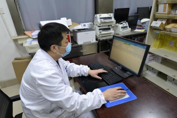 最後的&OpenCurlyDoubleQuote;白大褂&rdquo;