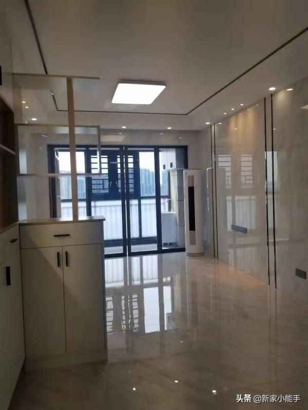 她家裝修一年，單單硬裝花了20萬，還沒佈置傢俱家電，先分享一下