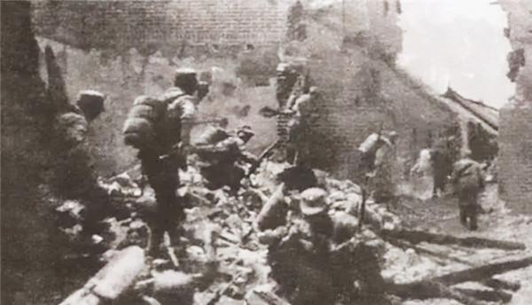 八路軍悲壯的主力團，團長和營長全戰死，副團長成二野頭號虎將