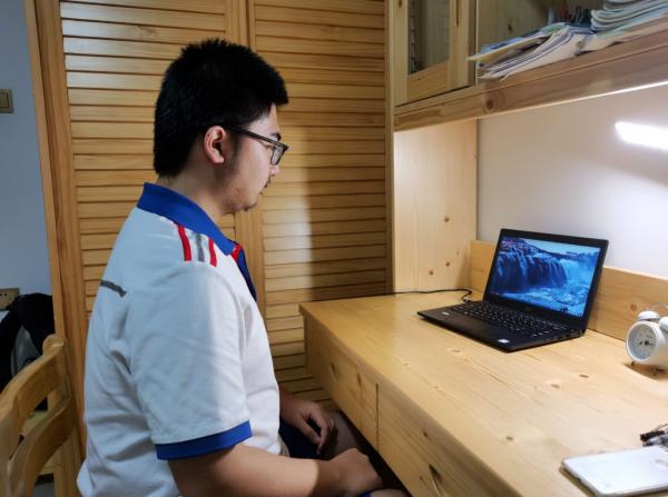 高考過後會發現，“走讀生”和“住校生”的差距太明顯，別選錯了