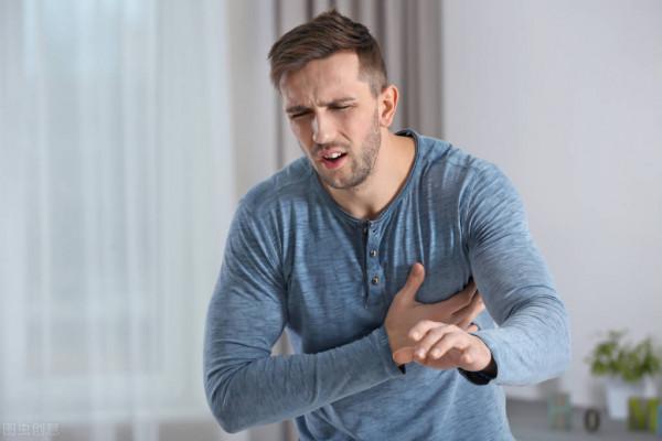 經常熬夜的人，若出現這幾個訊號，說明身體到極限了，要注意休息