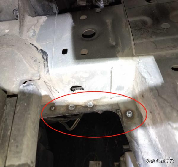 一分錢不一定是一分貨!這輛14萬的雷克薩斯ES打個對摺買家都不要 一分錢不一定是一分貨!這輛14萬的雷克薩斯ES打個對摺買家都不要