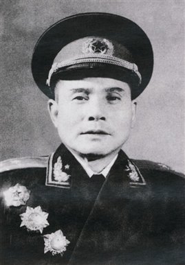 東北野戰軍12個縱隊的政委在1955年都被授予什麼軍銜？