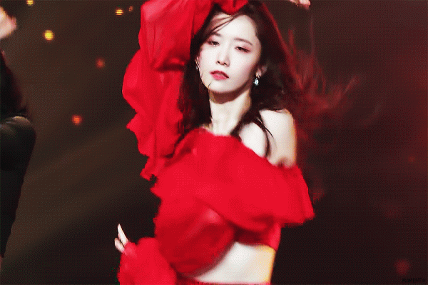 最佳允兒VS最差全昭旻！年末頒獎禮韓國女明星時尚點評