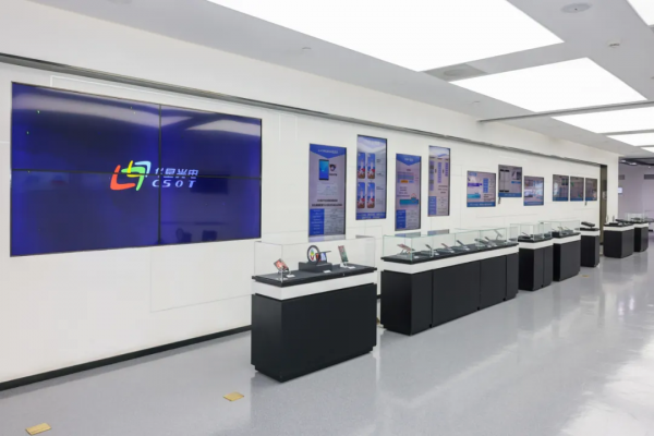 你用過的第一部手機是什麼? 你用過的第一部手機是什麼?