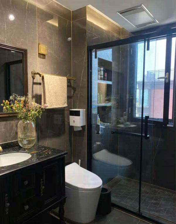 衛生間和廚房牆面基層起沙怎麼辦？