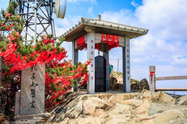 山東沂蒙的這座紀念館很震撼,牆上嵌有194700顆子彈殼,令人敬畏 山東沂蒙的這座紀念館很震撼,牆上嵌有194700顆子彈殼,令人敬畏