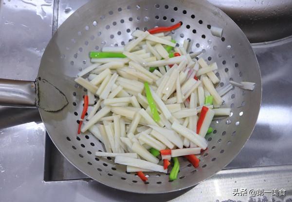 冬天別總吃大魚大肉，多吃這6道家常素菜，清淡少油，營養健康