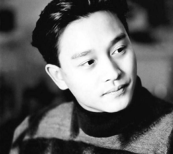 張國榮那些年驚豔歲月的歌，隨便一首，就可以打動七八零後的心聲