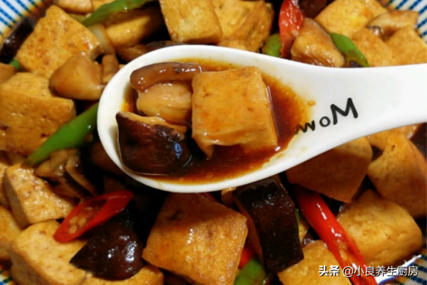 天冷適合吃這菜，高蛋白高鈣質，營養比雞蛋高，家裡有娃要多吃