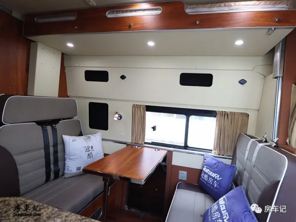 想要說走就走的旅行？怎麼能缺少一輛房車！實拍途酷D590房車