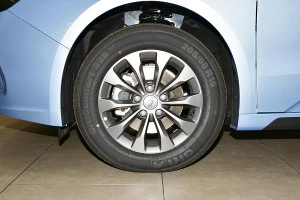 續航增加、動力提升，價格還降了，新款幾何A Pro值得買嗎？