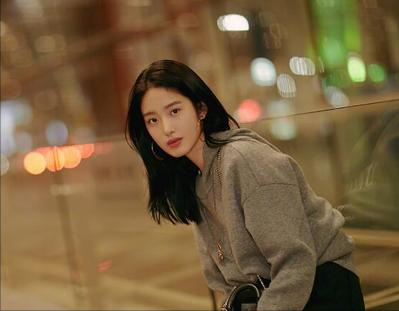 劉亦菲“替身”楊採鈺,從學霸到馮女郎,資源飛昇的背後並不簡單 劉亦菲“替身”楊採鈺,從學霸到馮女郎,資源飛昇的背後並不簡單