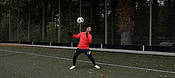 五個職業球員曾用過的花式停球技巧