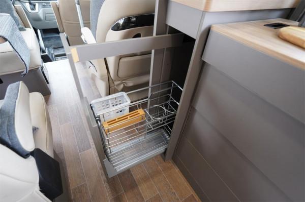 眾銳工設首款C型房車上市，隱藏式廚房觀景會客廳，設計獨具匠心
