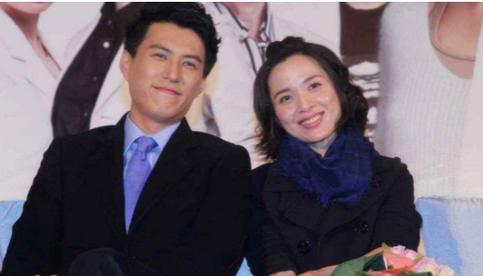 靳東：受不了江珊女兒滿臉的嫌棄，餘生不會辜負離異的李佳