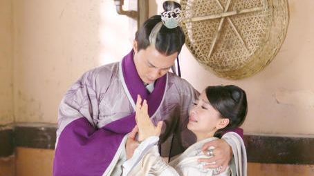 演員哭戲的對比中,什麼叫演技,什麼叫尷尬,一目瞭然 演員哭戲的對比中,什麼叫演技,什麼叫尷尬,一目瞭然