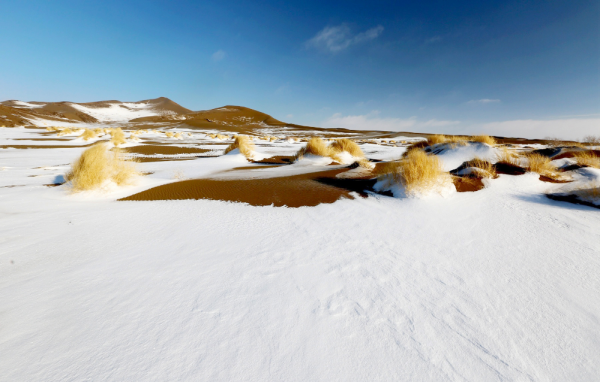 木壘：黃沙白雪 詩畫遠方