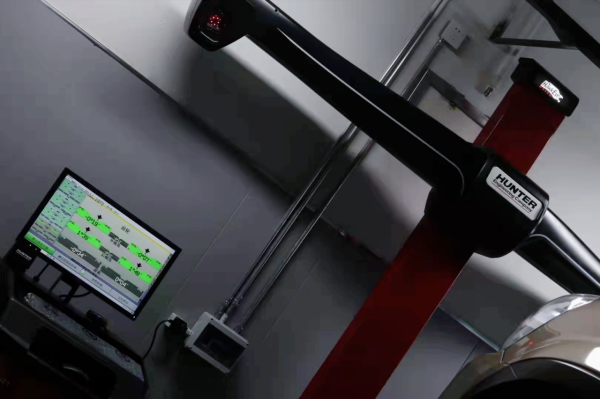 怪獸修車:翻新“破爛不堪”的二手寶馬E90,最終滿血復活變新車 怪獸修車:翻新“破爛不堪”的二手寶馬E90,最終滿血復活變新車