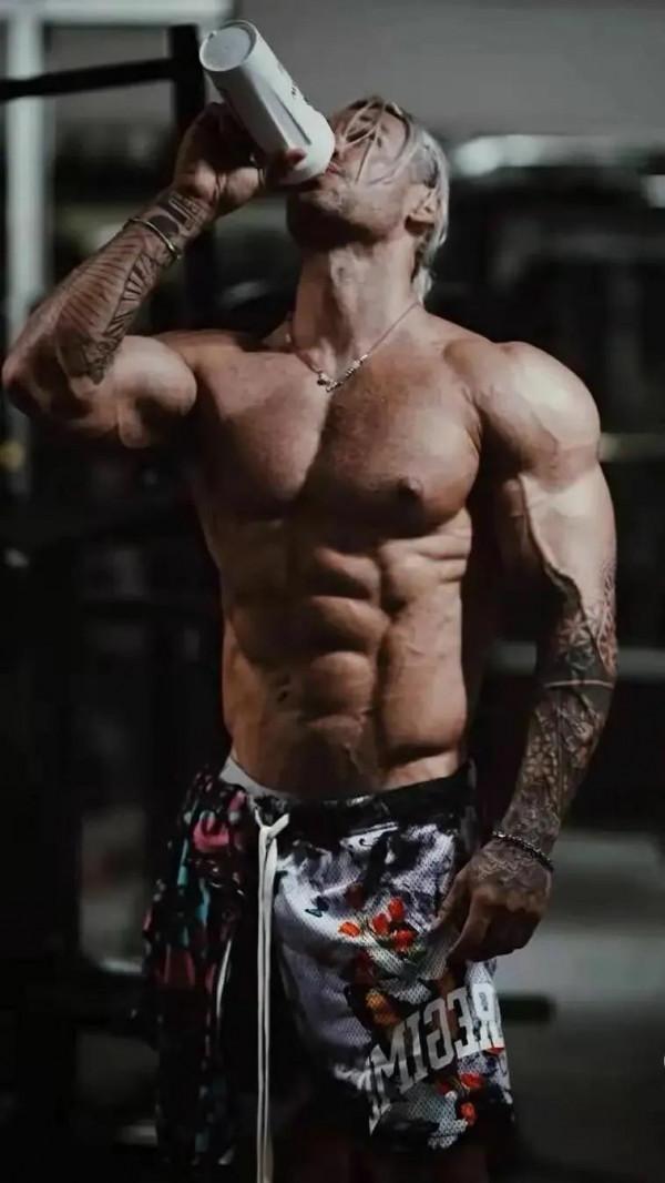 居家運動‖肌肉帥圖，線條好不好看，你來說了算