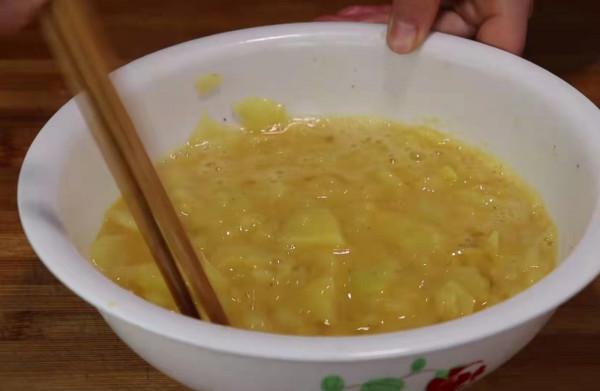 土豆最香的做法，不炒也不燉，我家一週吃6次，出鍋就掃光，解饞