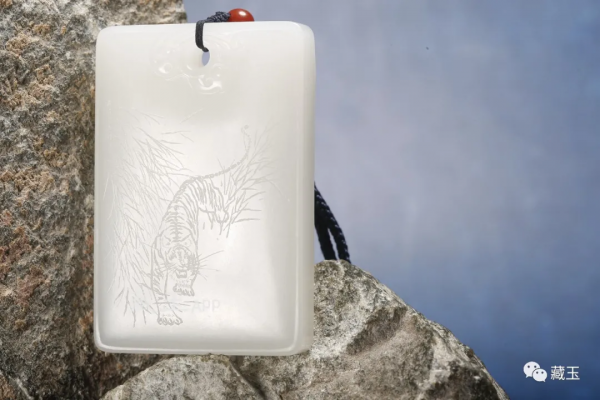 起拍價1.2億,預估價5.5億,和田玉市場上的真假之爭大曝光 起拍價1.2億,預估價5.5億,和田玉市場上的真假之爭大曝光